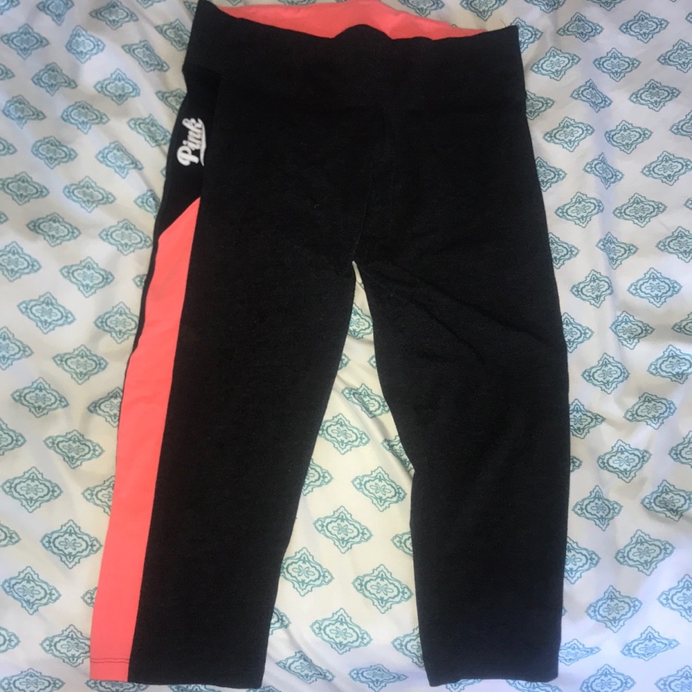 Gray cropped leggings